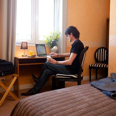 Logis Hotel Le Petit Breuil La Courtine Kültér fotó